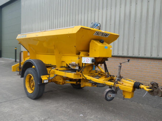 Econ towed gritter trailer