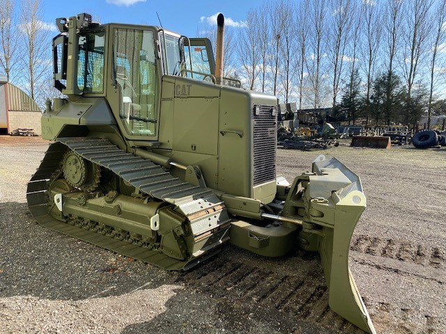 military vehicles for sale - Caterpillar D5N XL Dozer with Winch