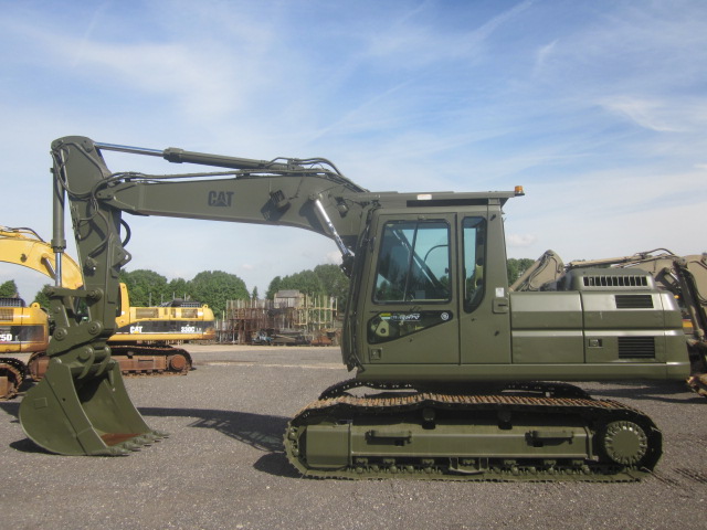 Caterpillar Tracked Excavator 320 B - Govsales of ex military vehicles for sale, mod surplus